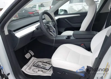 2023 Tesla Model Y Performance Dual Motor All-Wheel Drive from USA, damaged, VIN 7SAYGDEF0PF829118